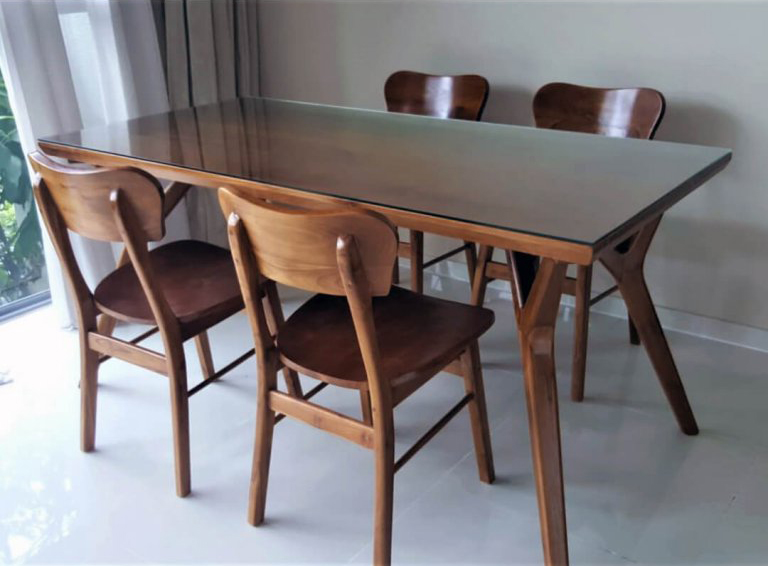 Wihardja Delaynie Teak Dining Table Lite