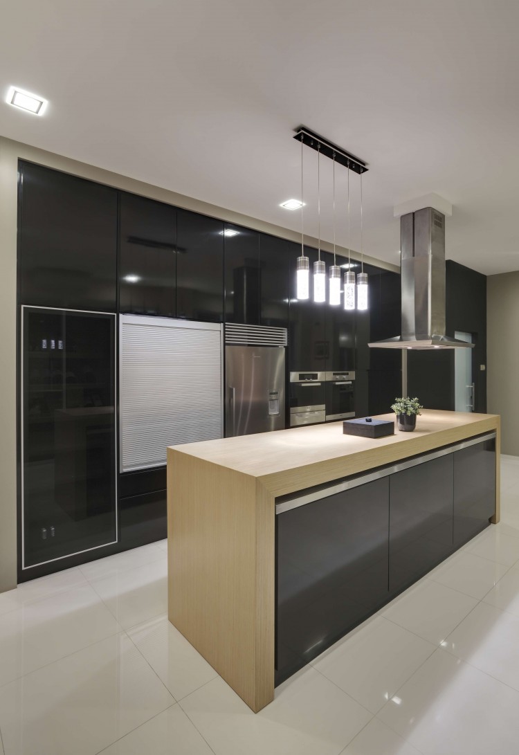 Contemporary Design - Kitchen - Landed House - Design by 3D Innovations Design Pte Ltd