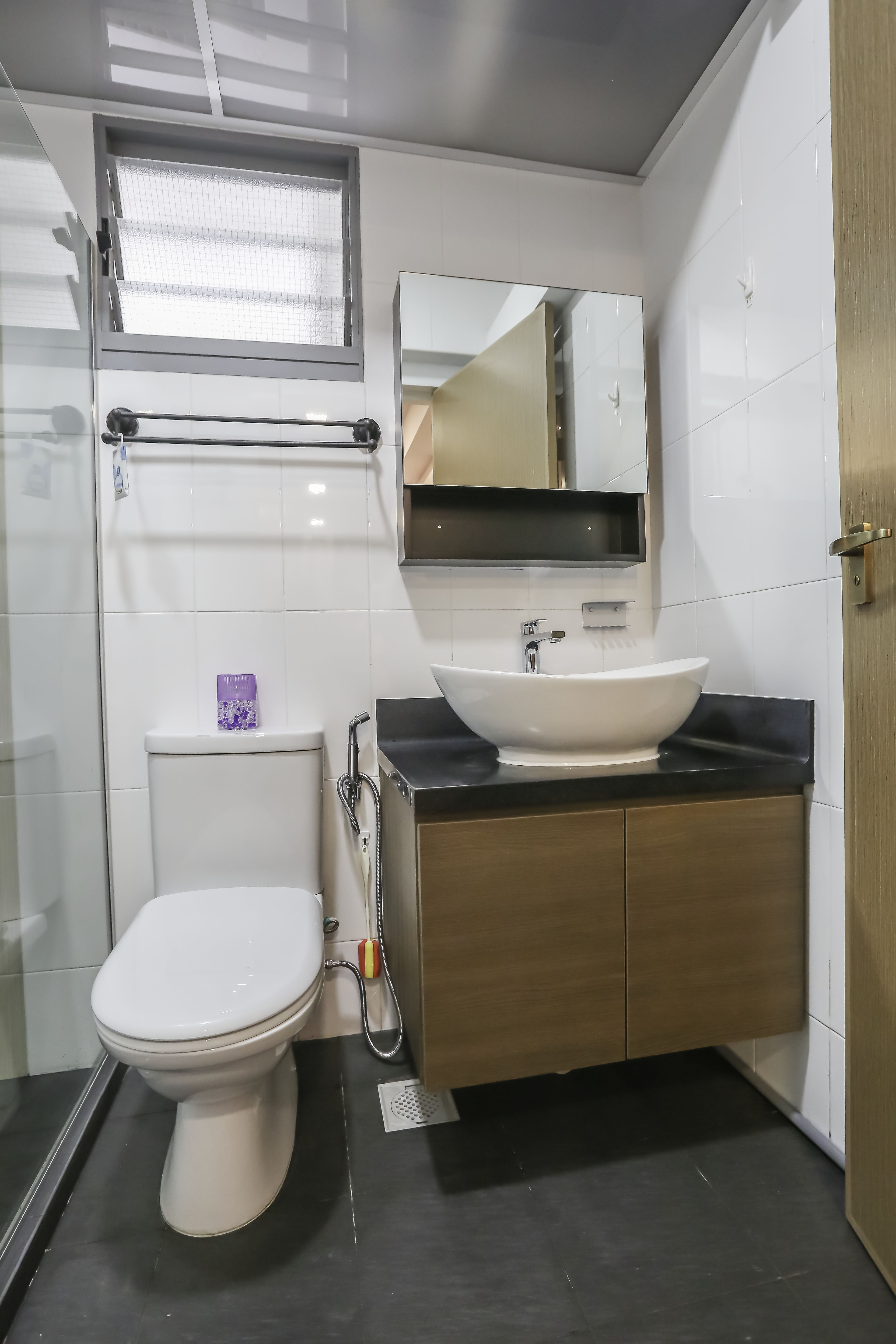 Contemporary, Eclectic, Minimalist Design - Bathroom - Condominium - Design by Albedo Design Pte Ltd