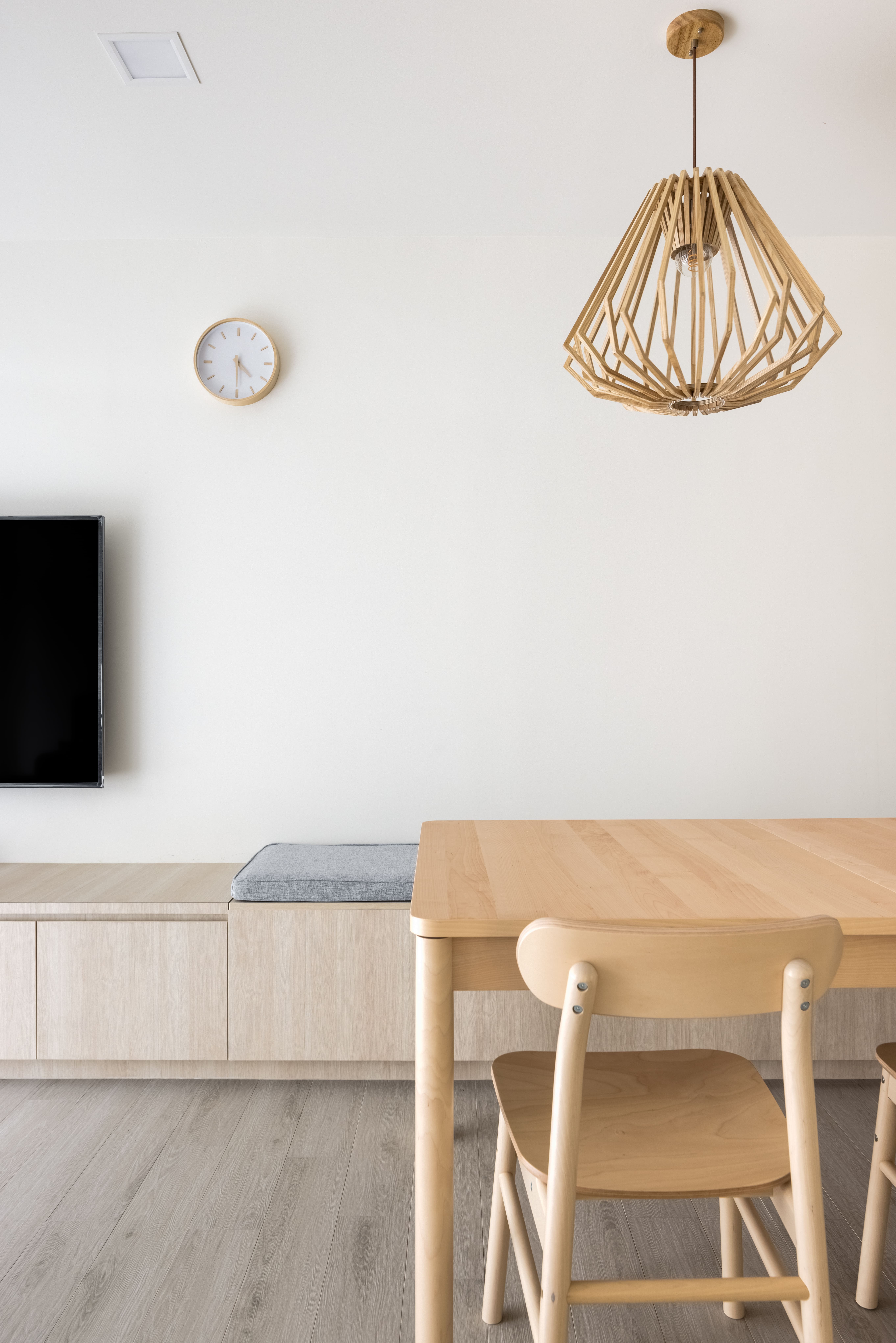 Minimalist, Scandinavian Design - Dining Room - HDB 4 Room - Design by Apex Studios Pte Ltd