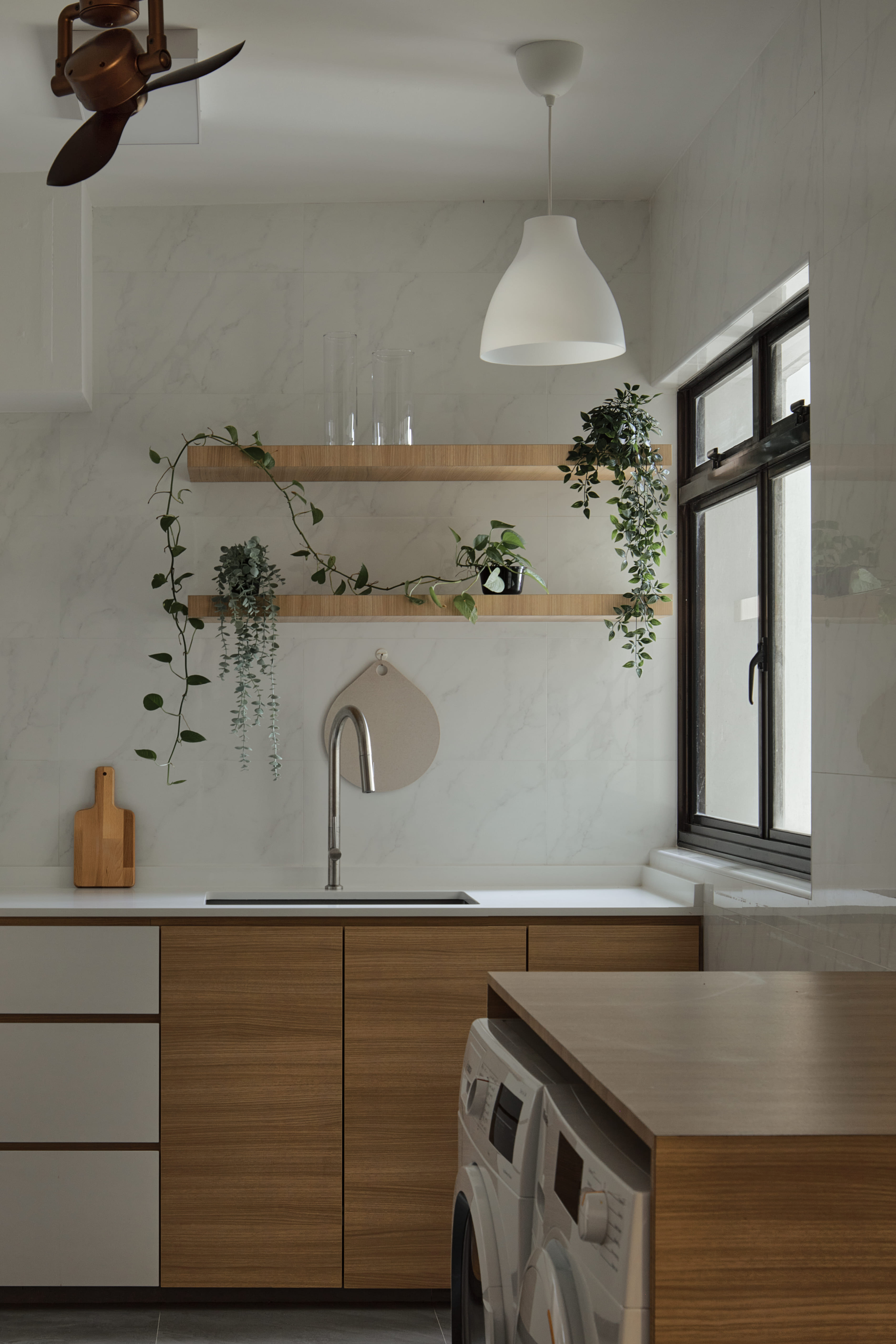 Contemporary Design - Kitchen - HDB 4 Room - Design by Apex Studios Pte Ltd