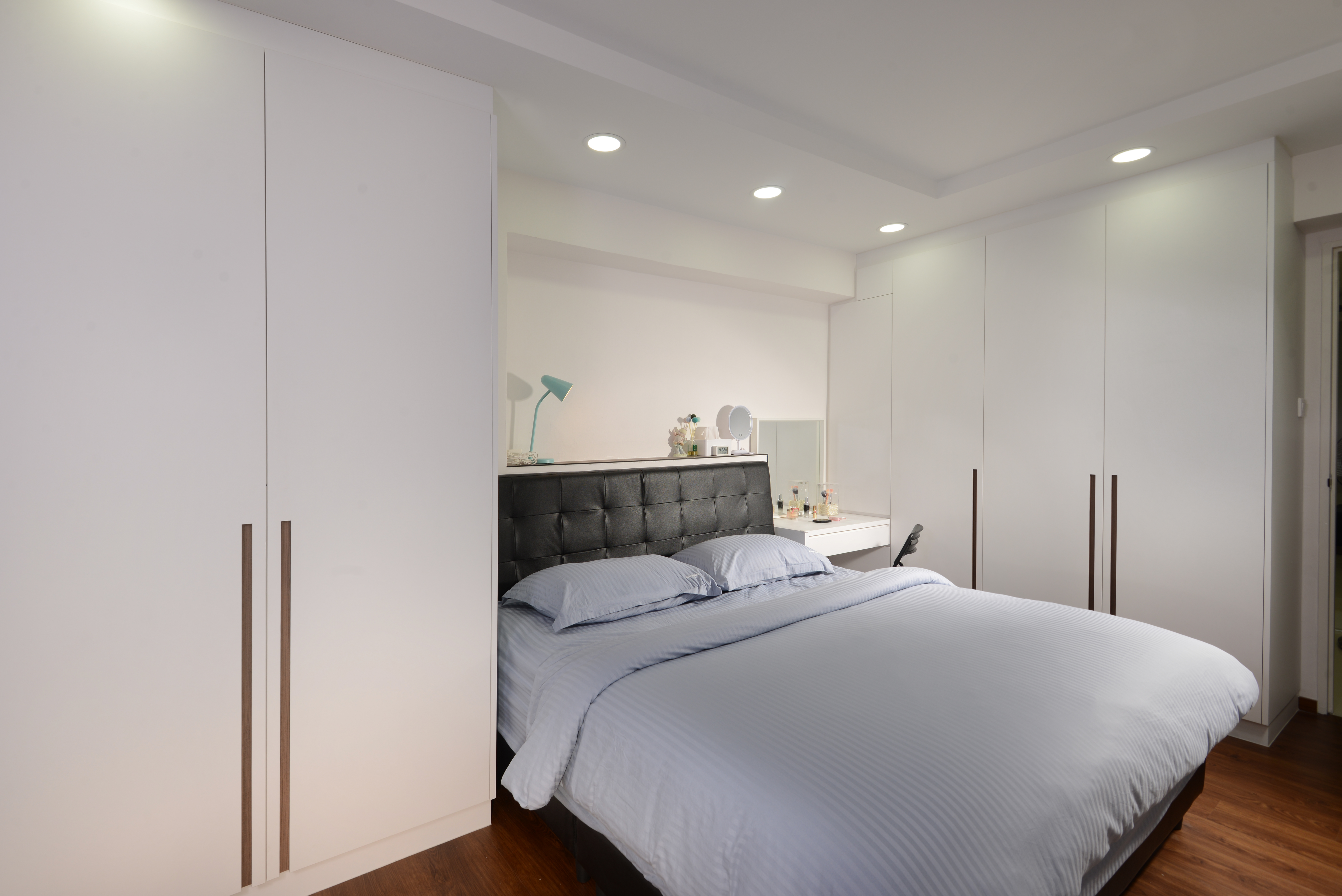 Minimalist Design - Bedroom - HDB 5 Room - Design by Apex Studios Pte Ltd
