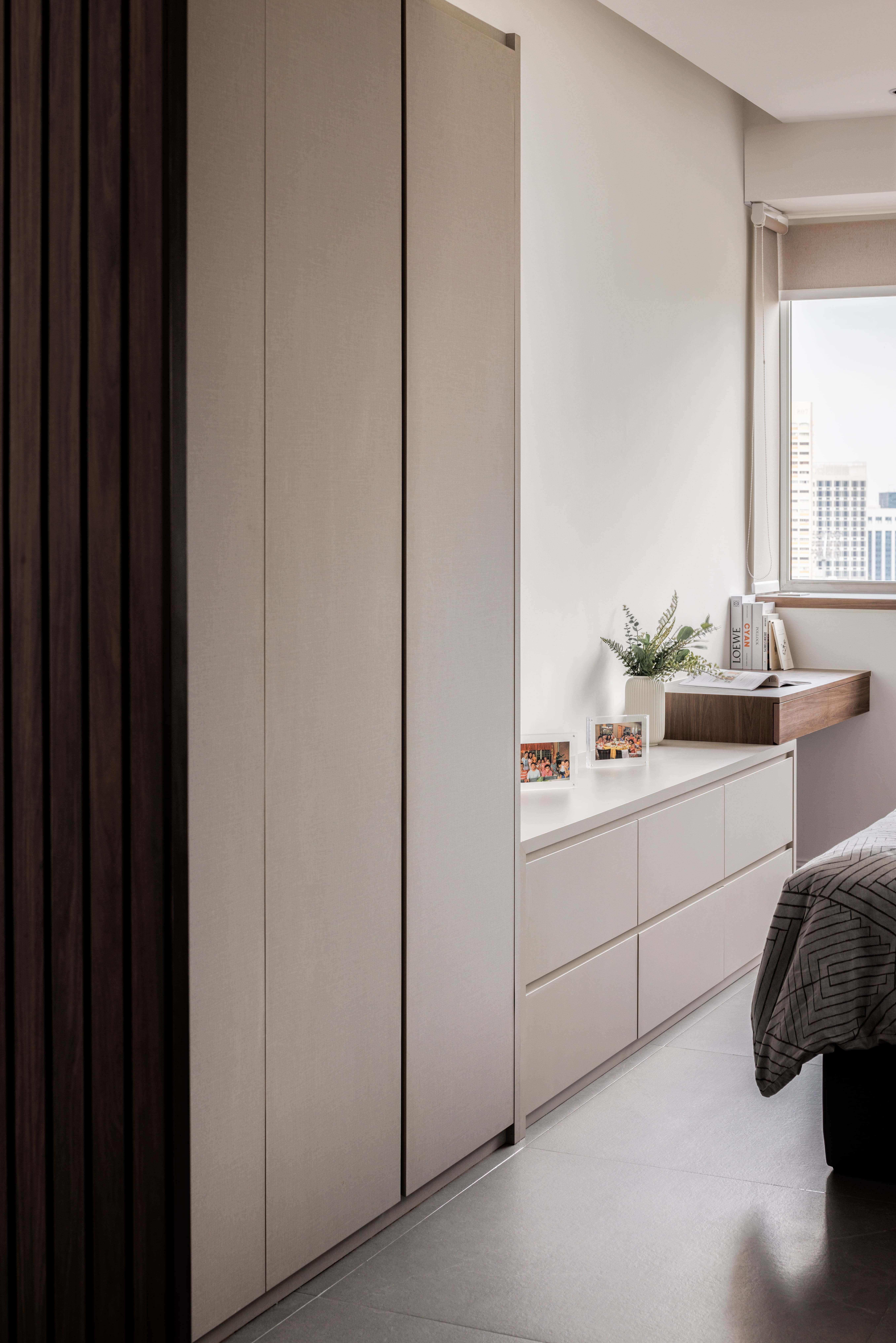 Modern Design - Bedroom - Condominium - Design by Apex Studios Pte Ltd