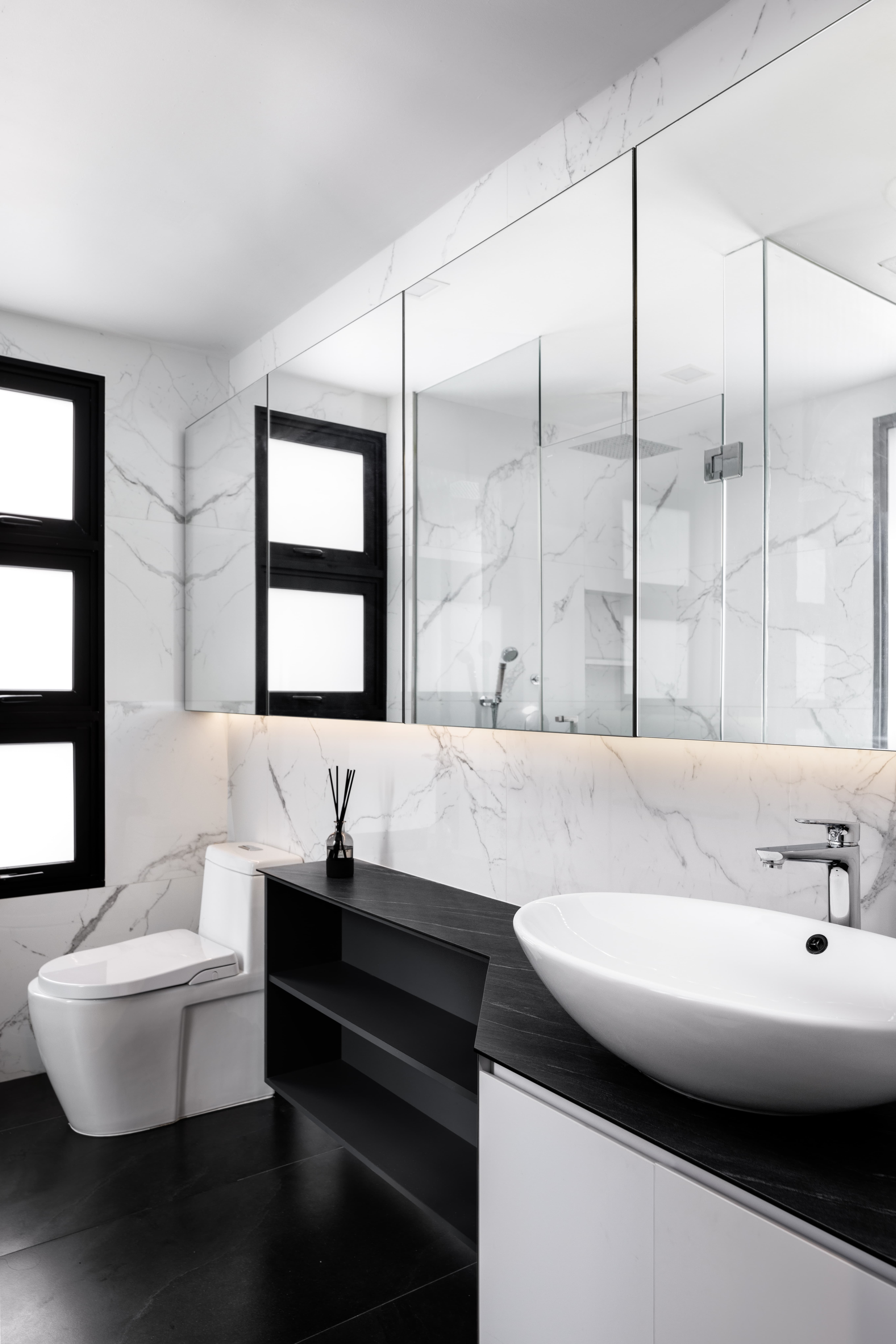 Modern Design - Bathroom - Landed House - Design by Apex Studios Pte Ltd