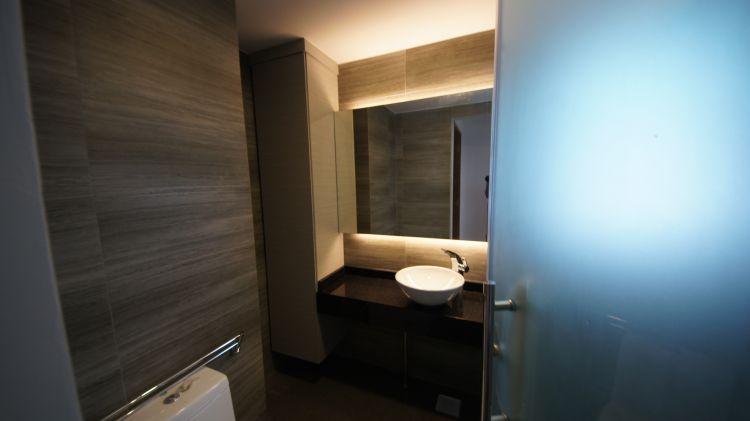 Modern Design - Bathroom - Condominium - Design by Benz Design Interior