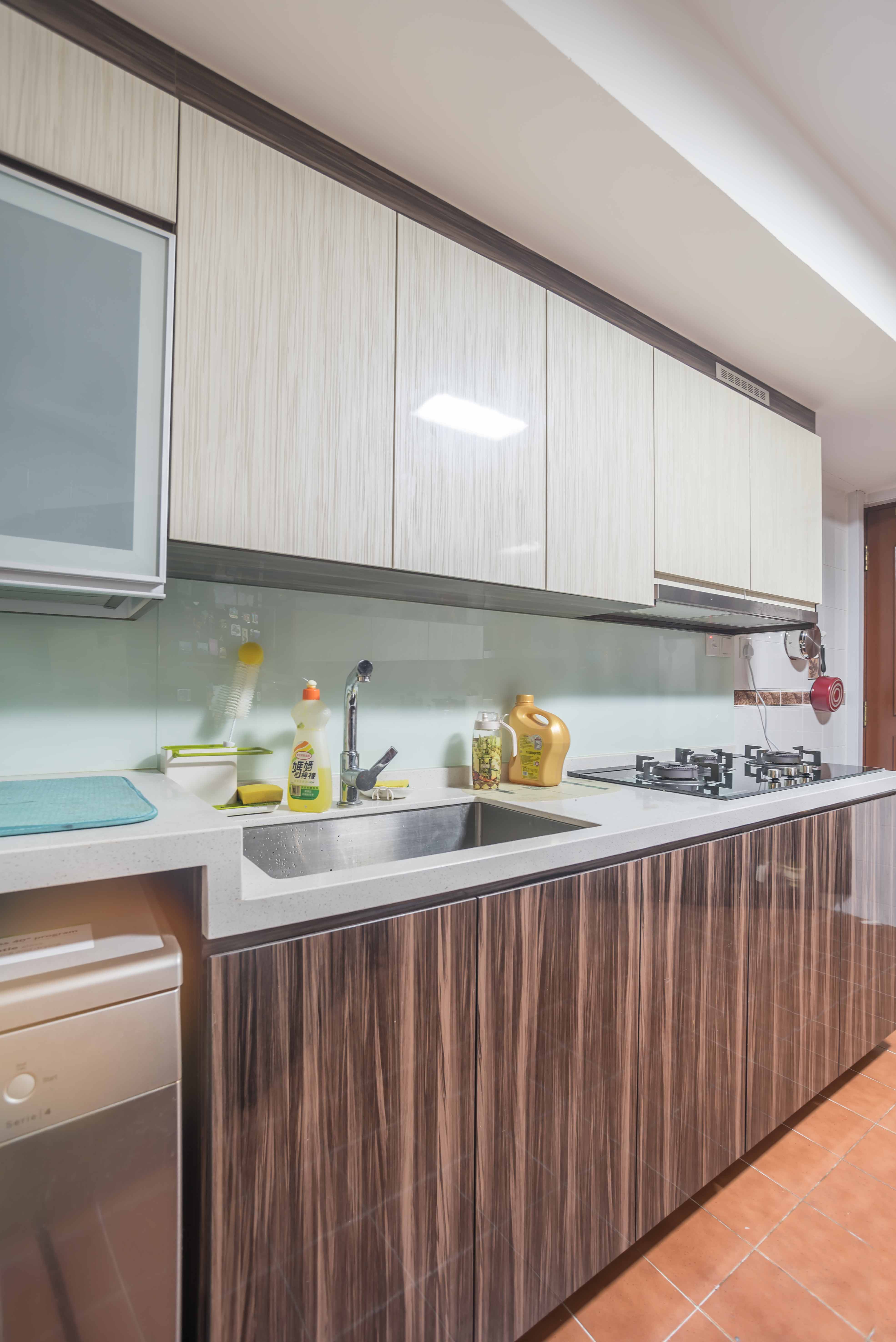 Modern Design - Kitchen - Condominium - Design by Blackjack Royal Studio Pte Ltd