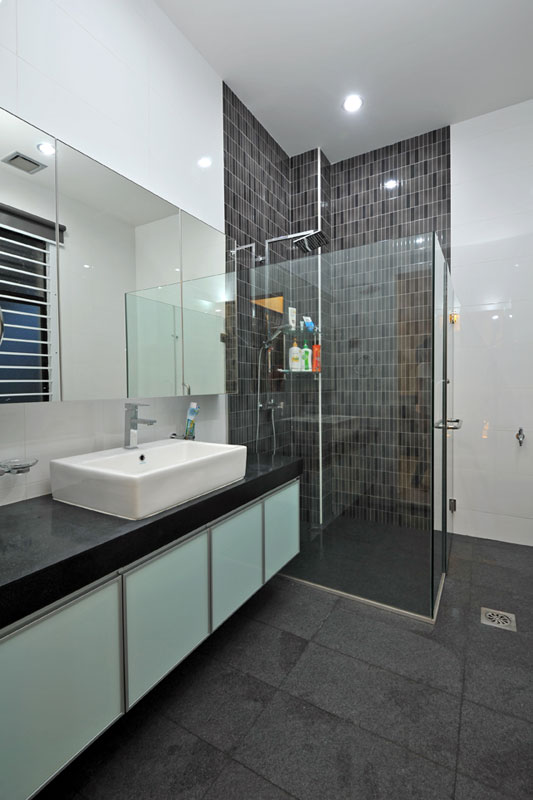 Contemporary, Modern Design - Bathroom - Landed House - Design by Boon Siew D'sign Pte Ltd