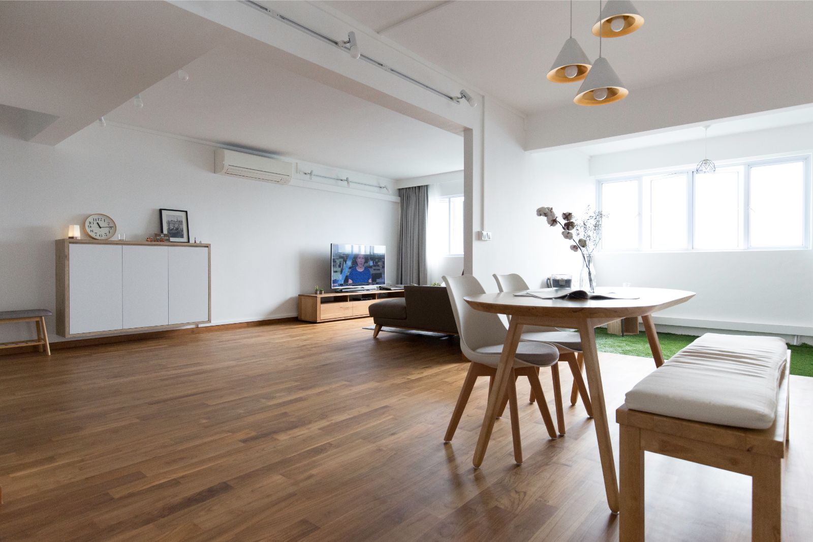 Minimalist Design - Living Room - HDB 5 Room - Design by Carpenters 匠