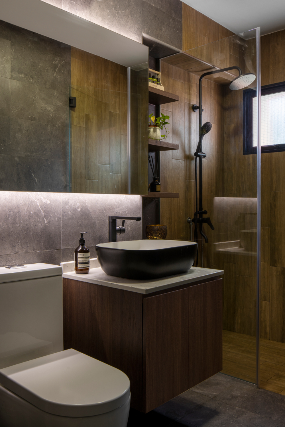 Modern Design - Bathroom - HDB Executive Apartment - Design by Carpenters 匠