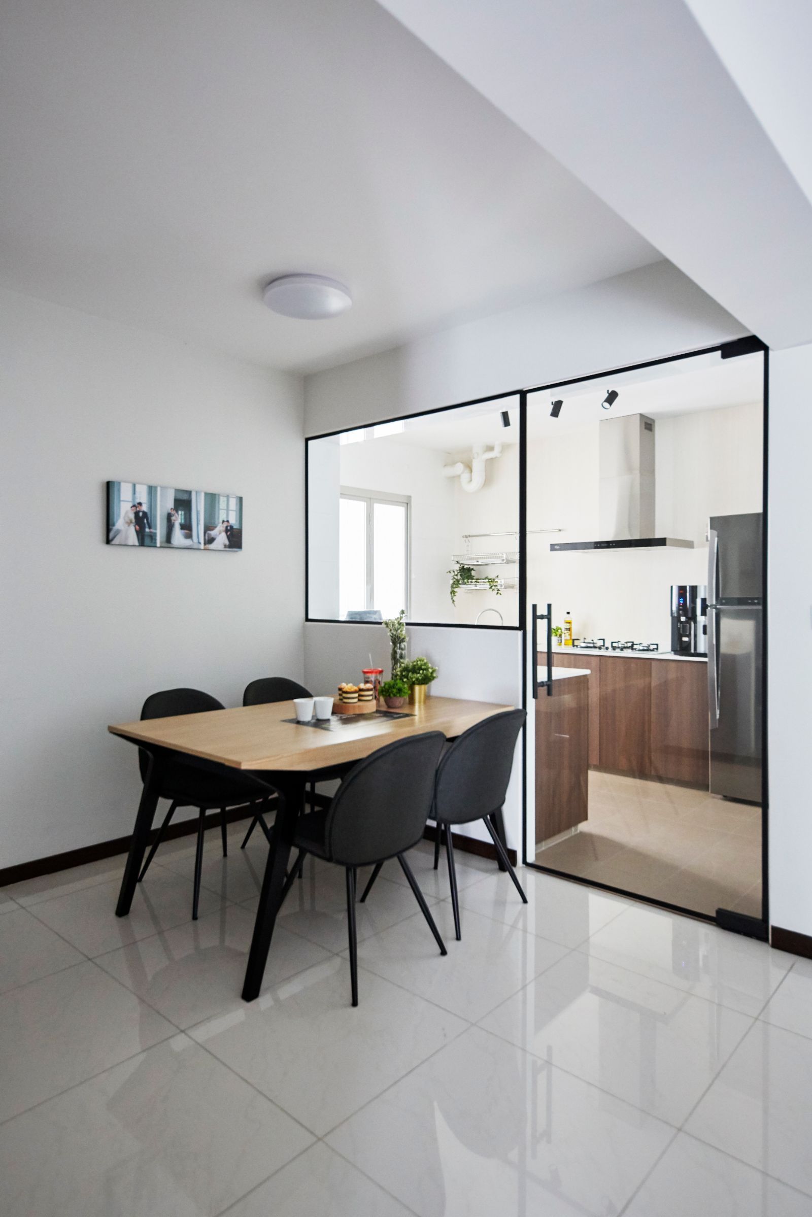 Eclectic, Minimalist, Modern Design - Dining Room - HDB 4 Room - Design by Carpenters 匠