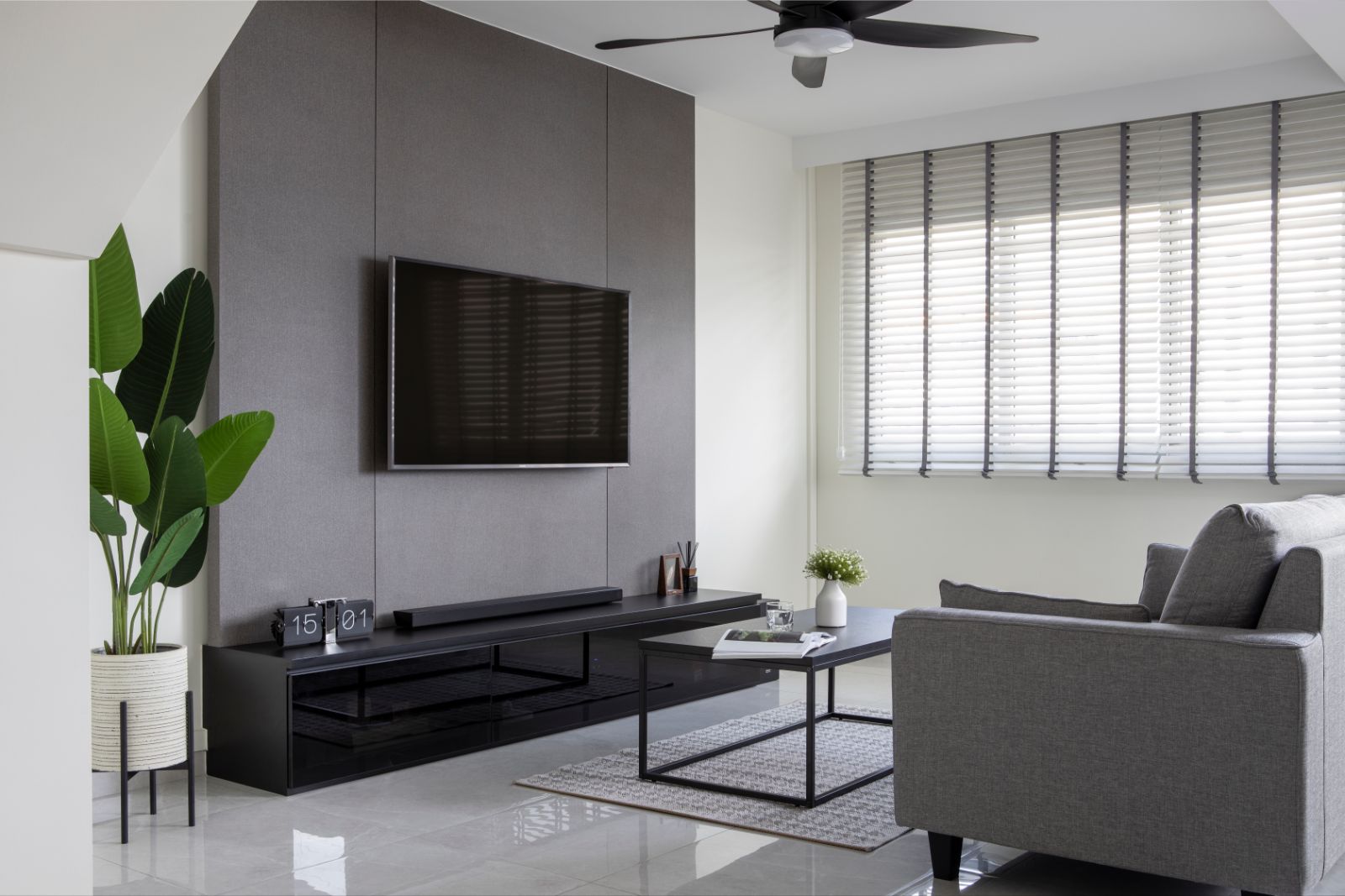 Modern Design - Living Room - HDB Executive Apartment - Design by Carpenters 匠