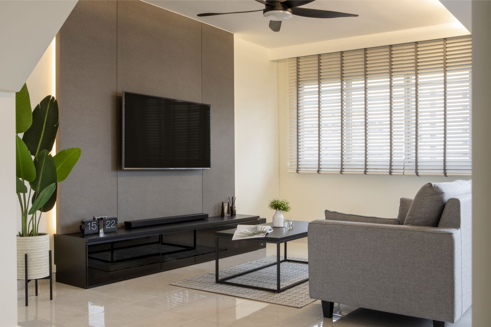 Modern Design - Living Room - HDB Executive Apartment - Design by Carpenters 匠
