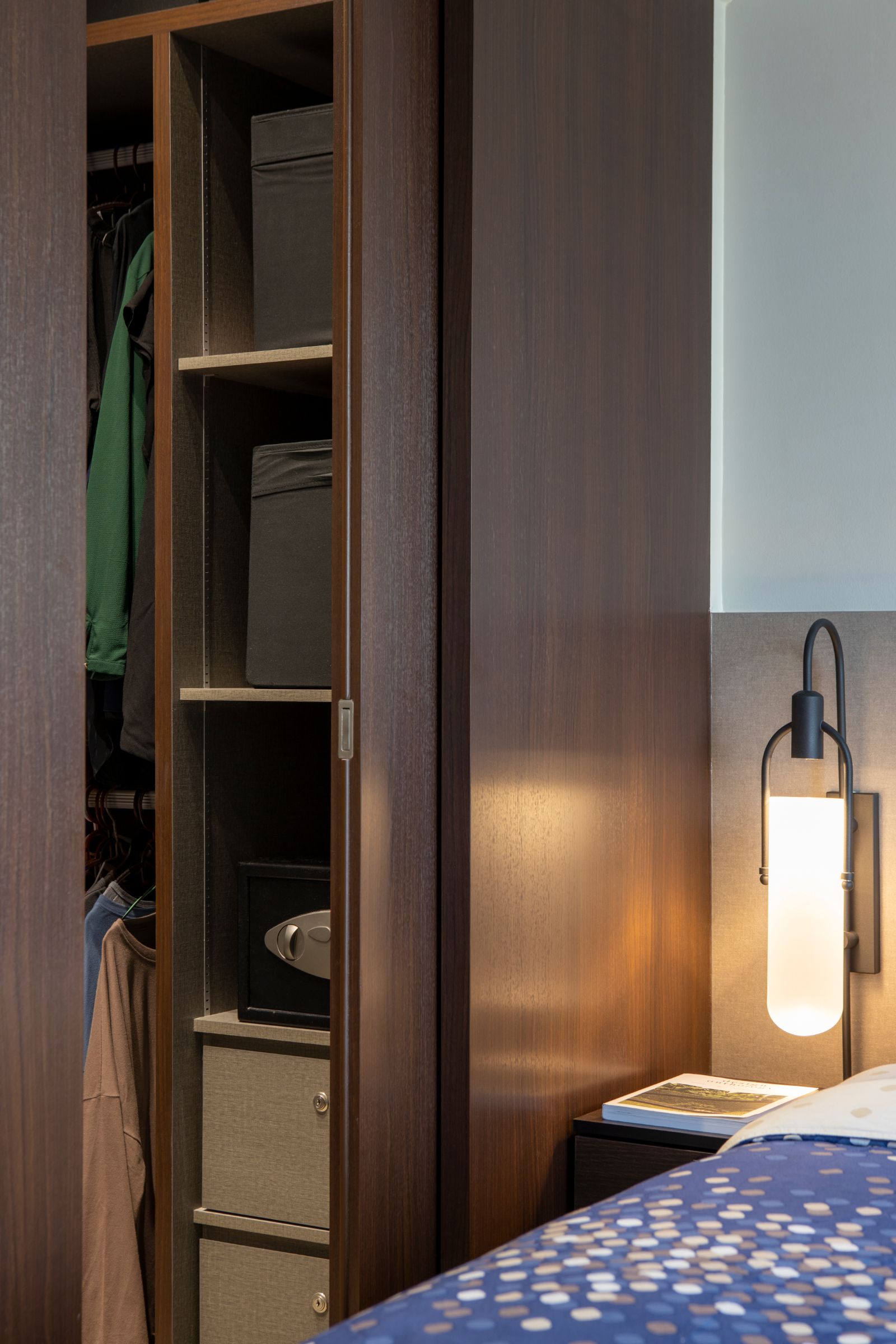 Modern Design - Bedroom - HDB Executive Apartment - Design by Carpenters 匠