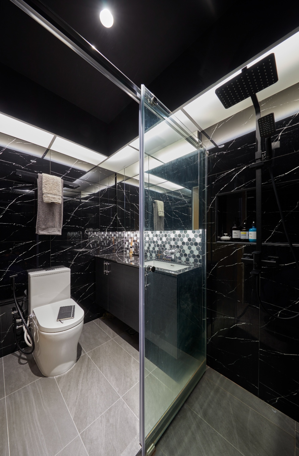 Contemporary, Eclectic, Modern Design - Bathroom - HDB 4 Room - Design by Carpenters 匠