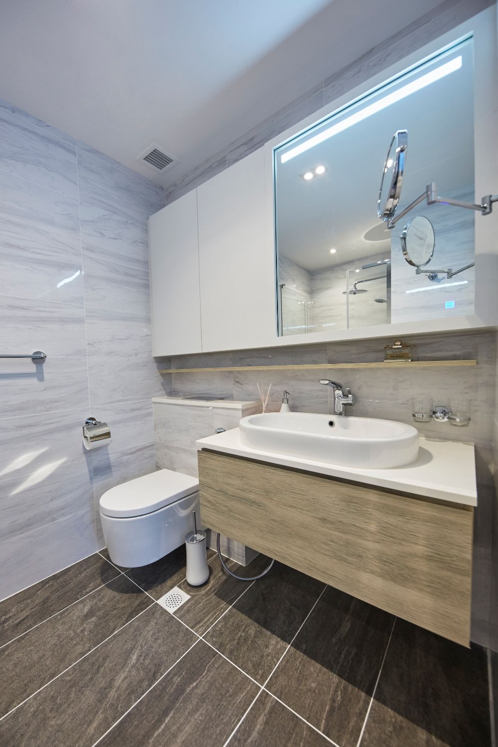 Minimalist Design - Bathroom - Condominium - Design by Carpenters 匠