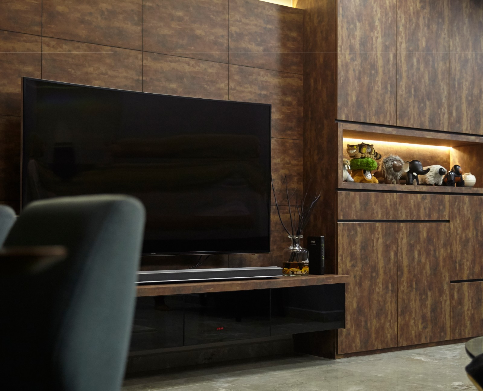 Eclectic, Modern, Rustic Design - Living Room - Condominium - Design by Carpenters 匠
