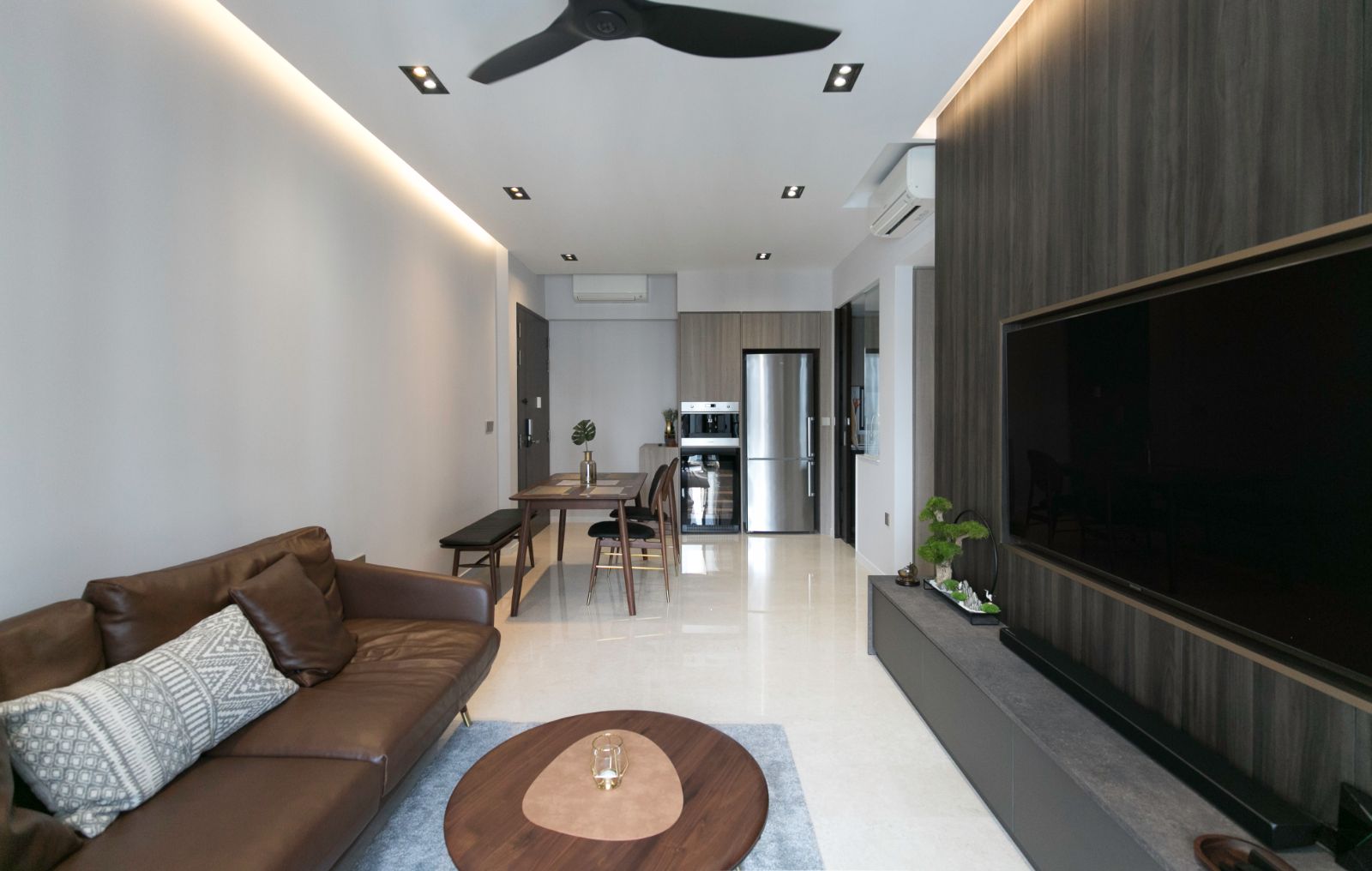 Modern Design - Living Room - Condominium - Design by Carpenters 匠