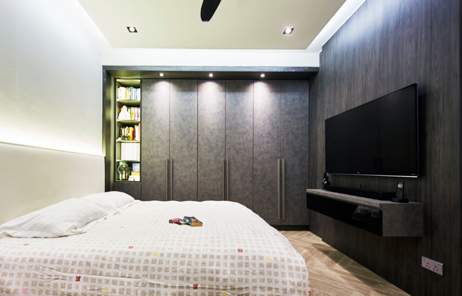 Contemporary, Modern Design - Bedroom - Condominium - Design by Carpenters 匠