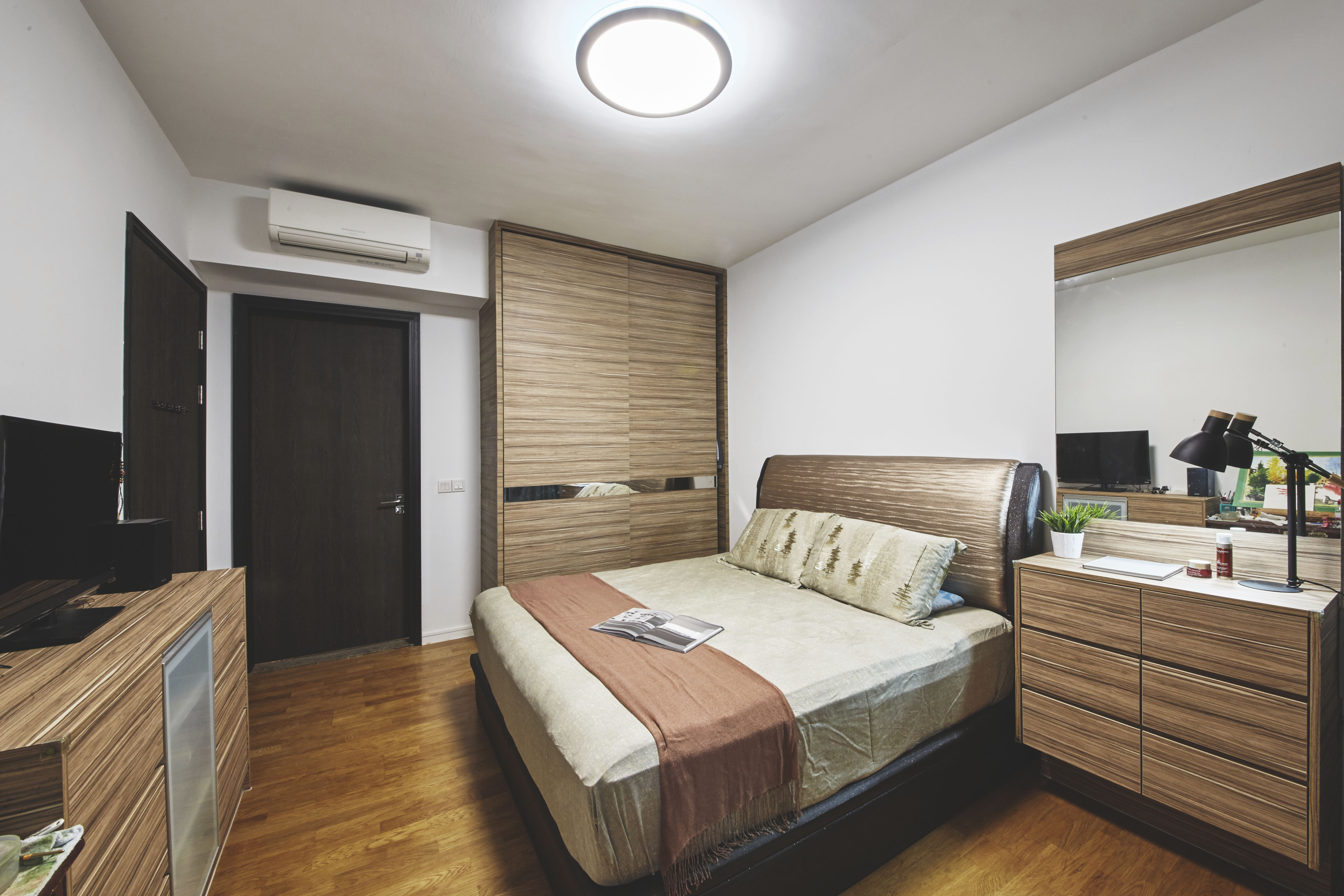 Eclectic, Industrial, Modern Design - Bedroom - Condominium - Design by Carpenters 匠