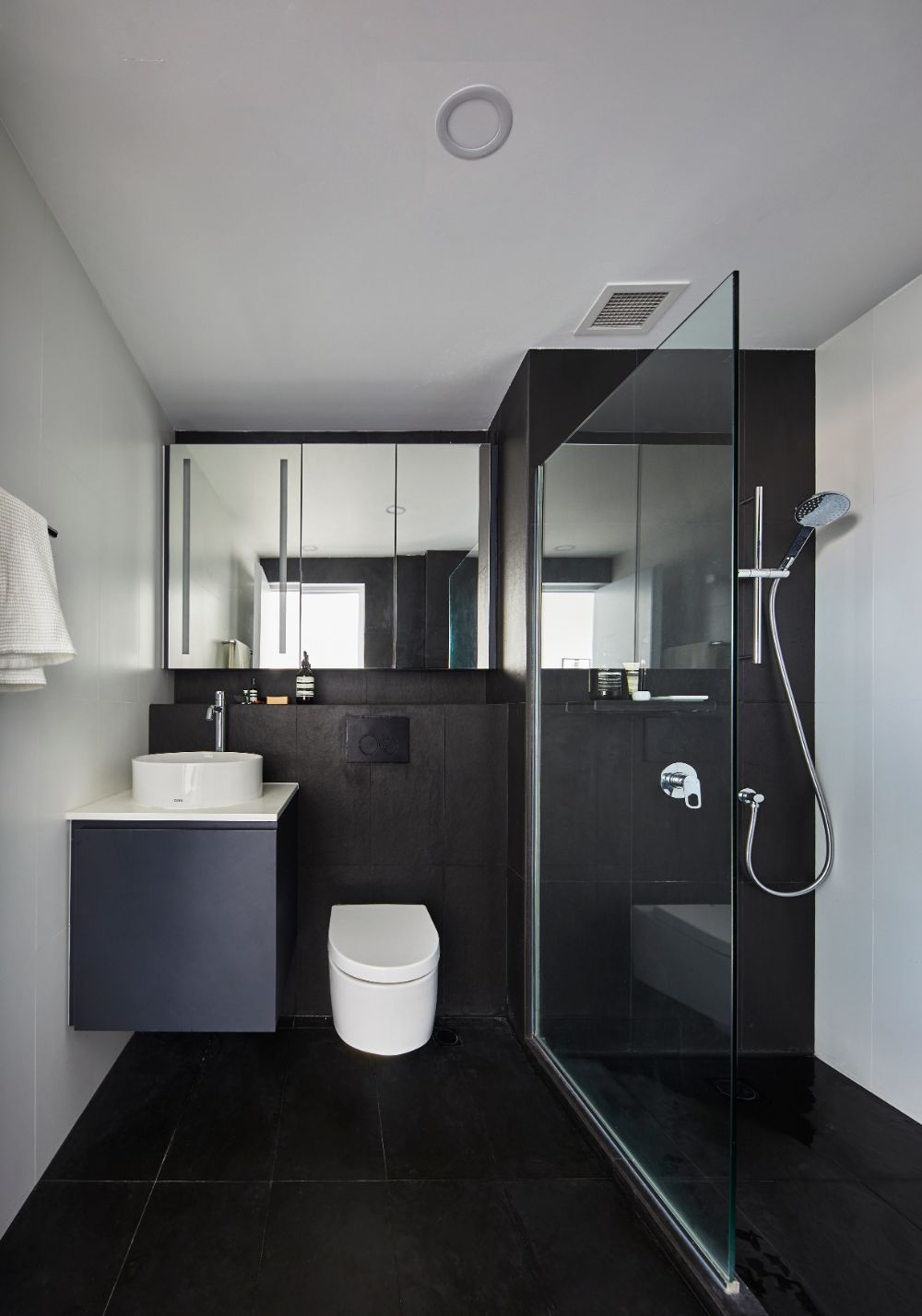 Minimalist Design - Bathroom - Condominium - Design by Carpenters 匠