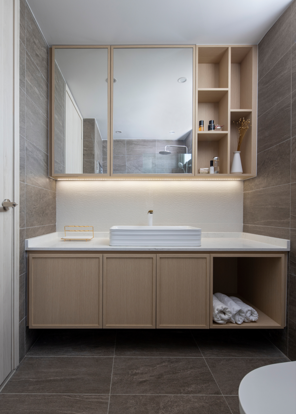 Modern, Scandinavian Design - Bathroom - Condominium - Design by Carpenters 匠