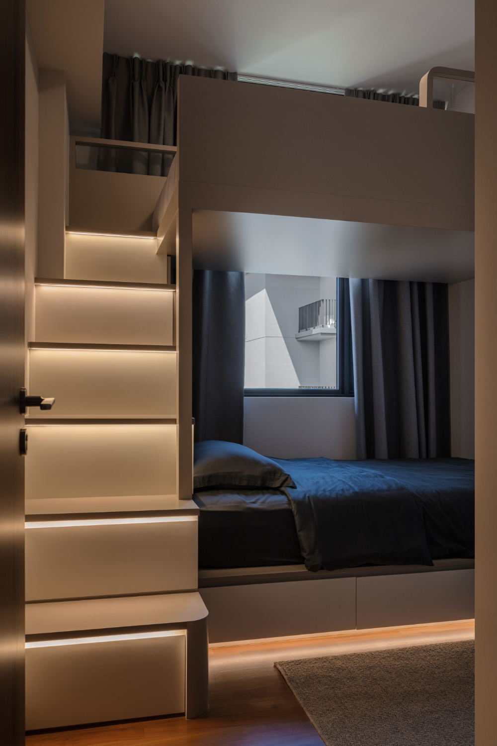 Modern Design - Bedroom - Condominium - Design by Carpenters 匠