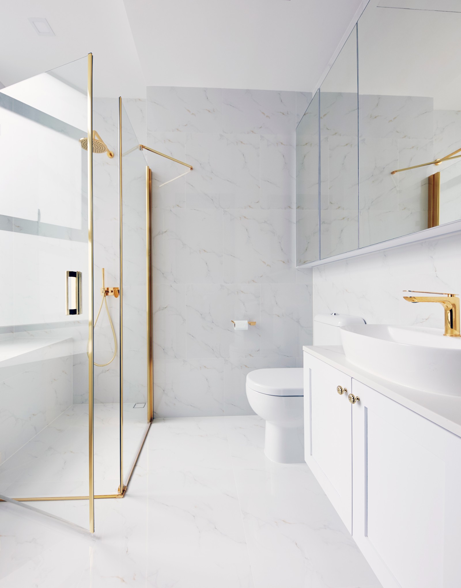 Classical, Victorian Design - Bathroom - Condominium - Design by Carpenters 匠