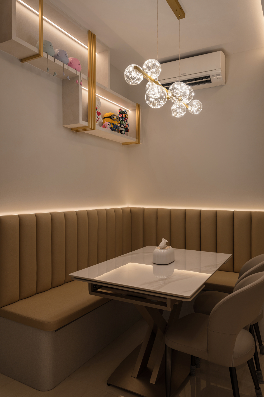 Modern Design - Dining Room - Condominium - Design by Carpenters 匠