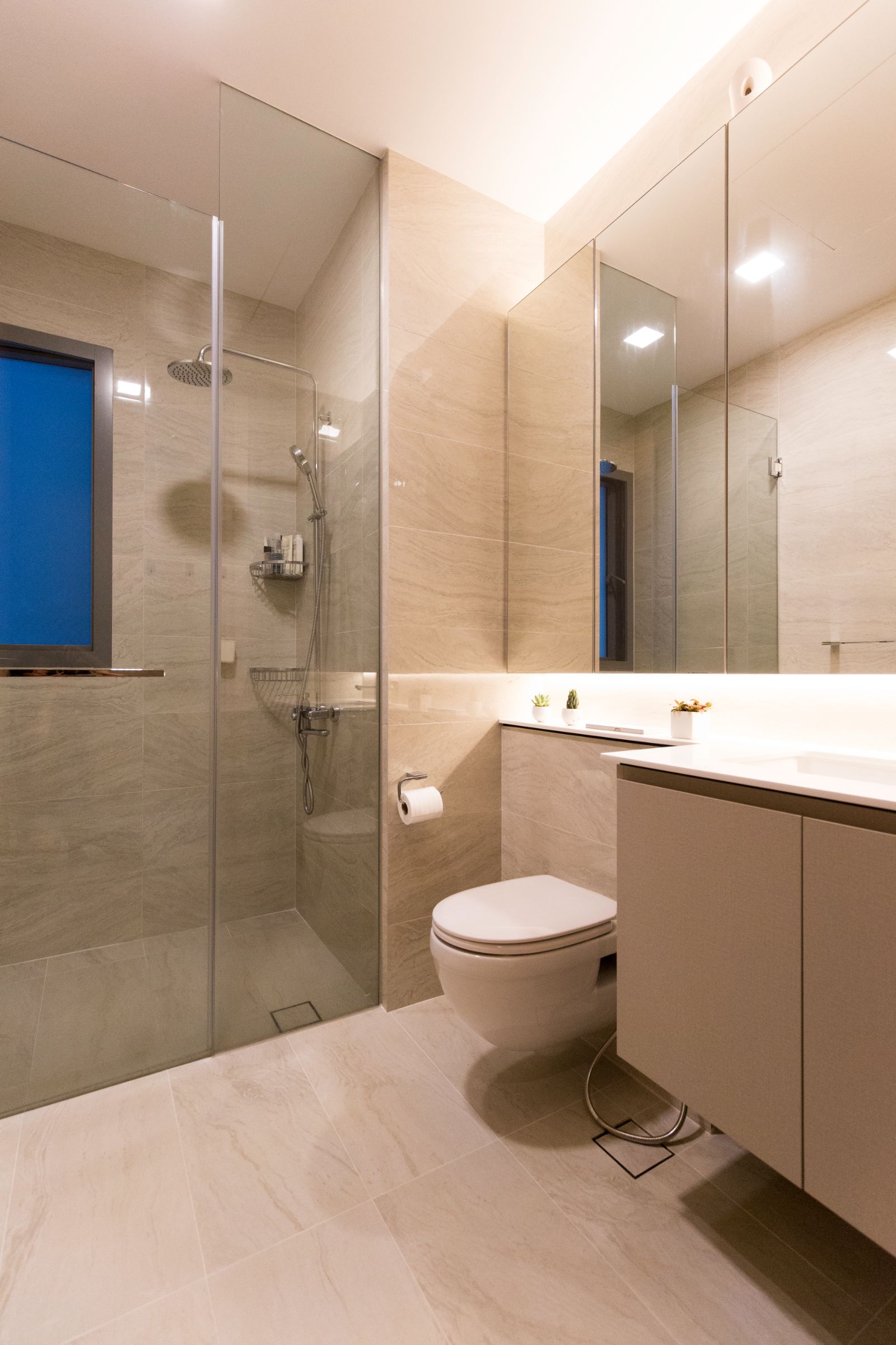 Modern Design - Bathroom - Condominium - Design by Carpenters 匠