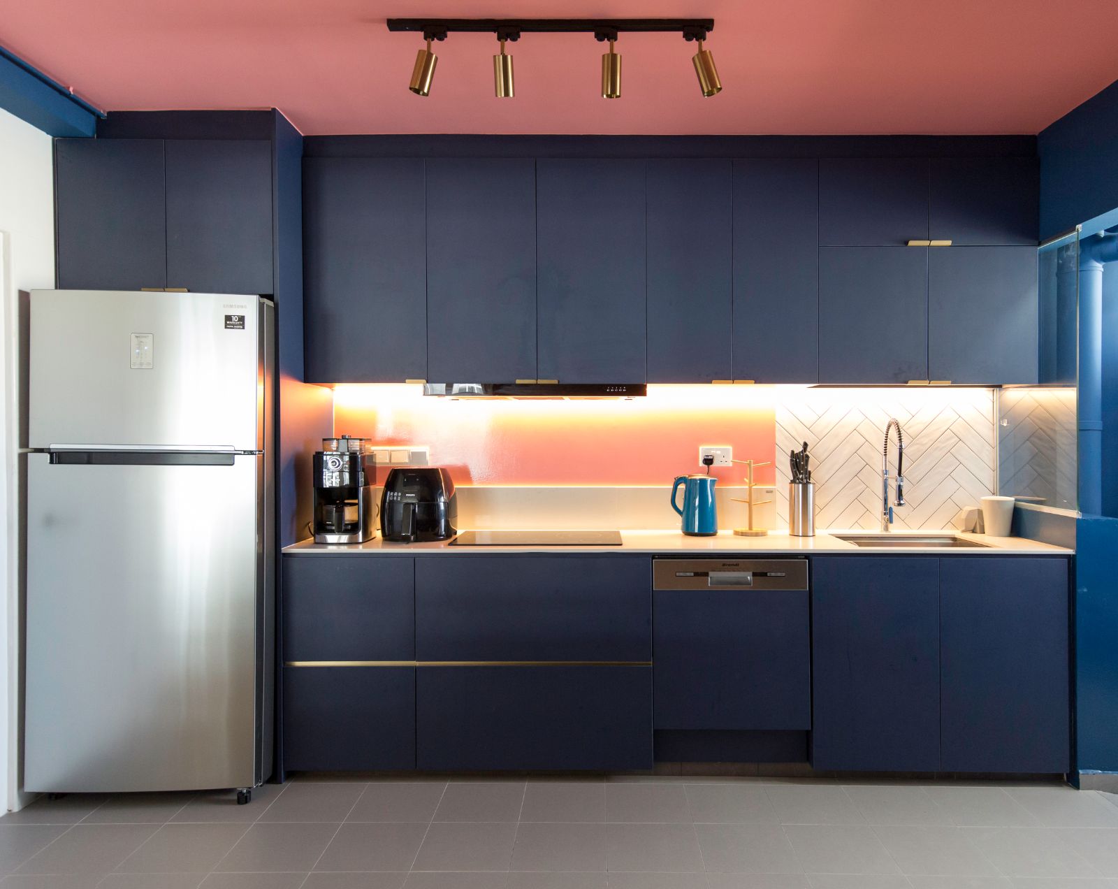 Modern Design - Kitchen - HDB 5 Room - Design by Carpenters 匠