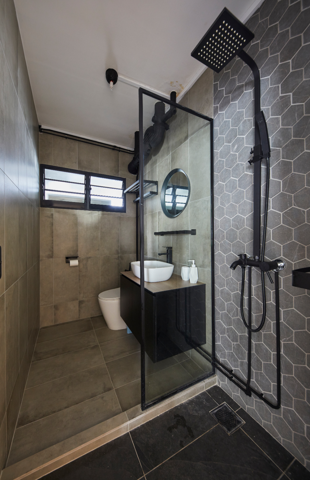 Industrial Design - Bathroom - HDB Executive Apartment - Design by Carpenters 匠