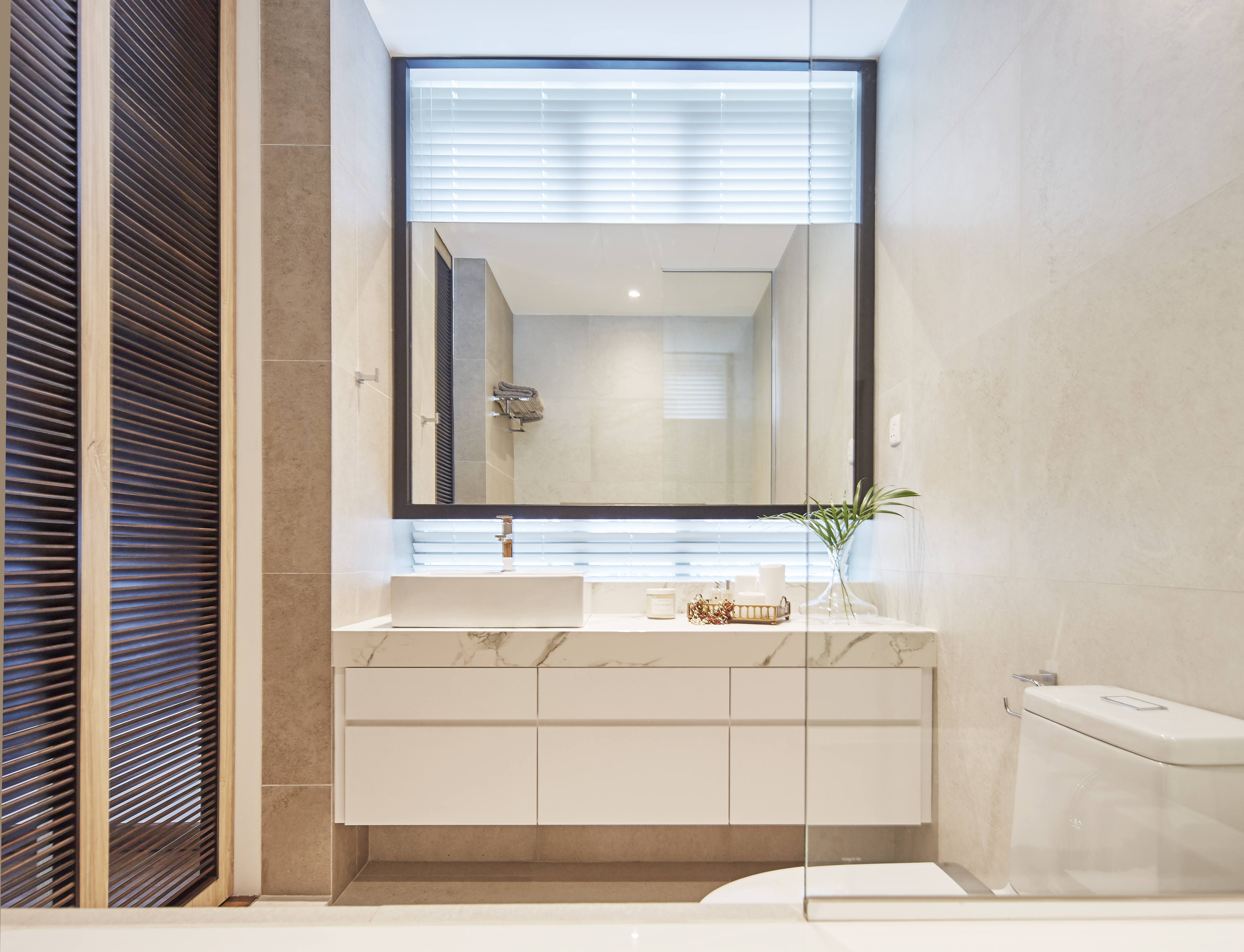 Country, Mediterranean, Tropical Design - Bathroom - Condominium - Design by Carpenters 匠