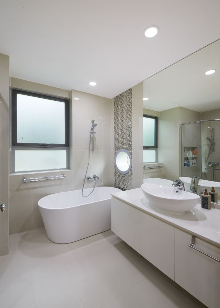 Contemporary, Modern Design - Bathroom - Condominium - Design by Carpenters 匠