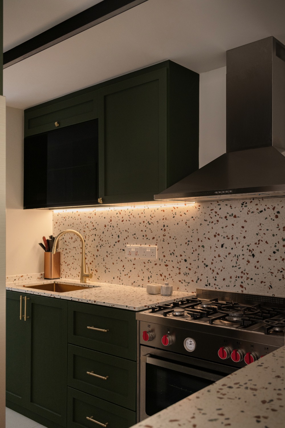 Classical, Modern, Rustic Design - Kitchen - Condominium - Design by Carpenters 匠