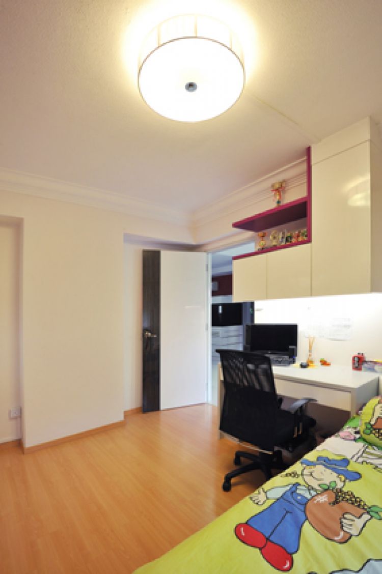 Contemporary, Modern Design - Bedroom - HDB Executive Apartment - Design by Crescendo Interior & Lifestyle Pte Ltd