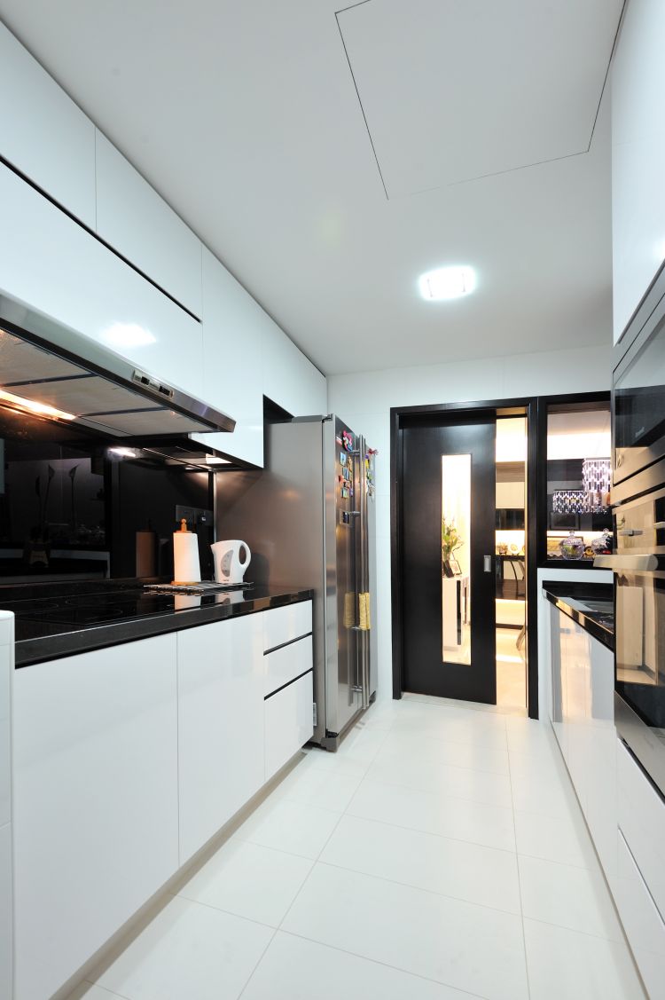 Contemporary Design - Kitchen - HDB 4 Room - Design by Crescendo Interior & Lifestyle Pte Ltd