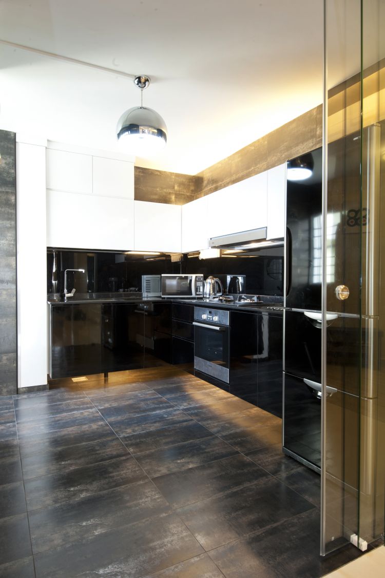 Minimalist, Modern Design - Kitchen - HDB 5 Room - Design by Crescendo Interior & Lifestyle Pte Ltd