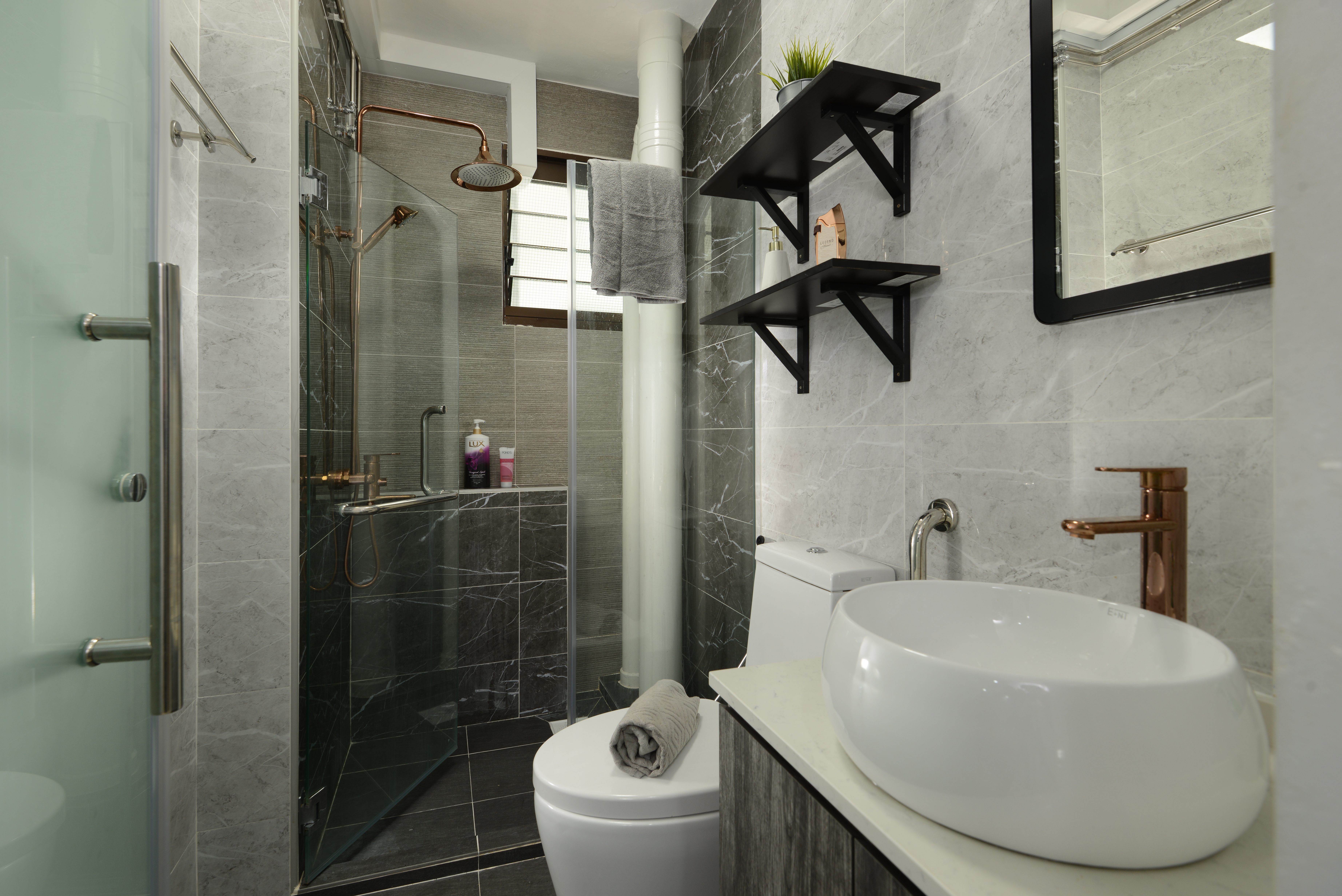 Modern Design - Bathroom - HDB 4 Room - Design by Darwin Interior