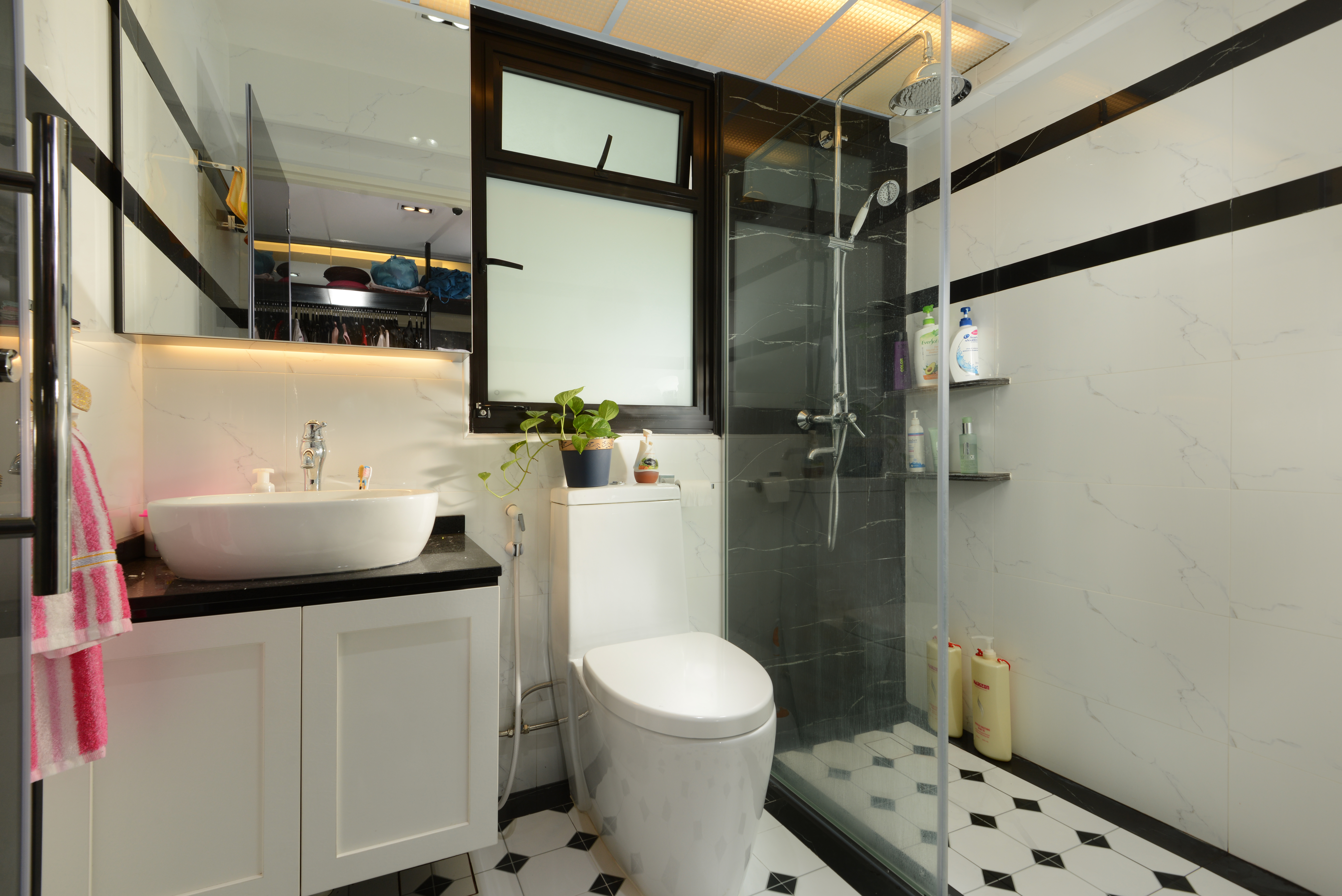 Classical, Contemporary, Modern Design - Bathroom - HDB 4 Room - Design by Darwin Interior