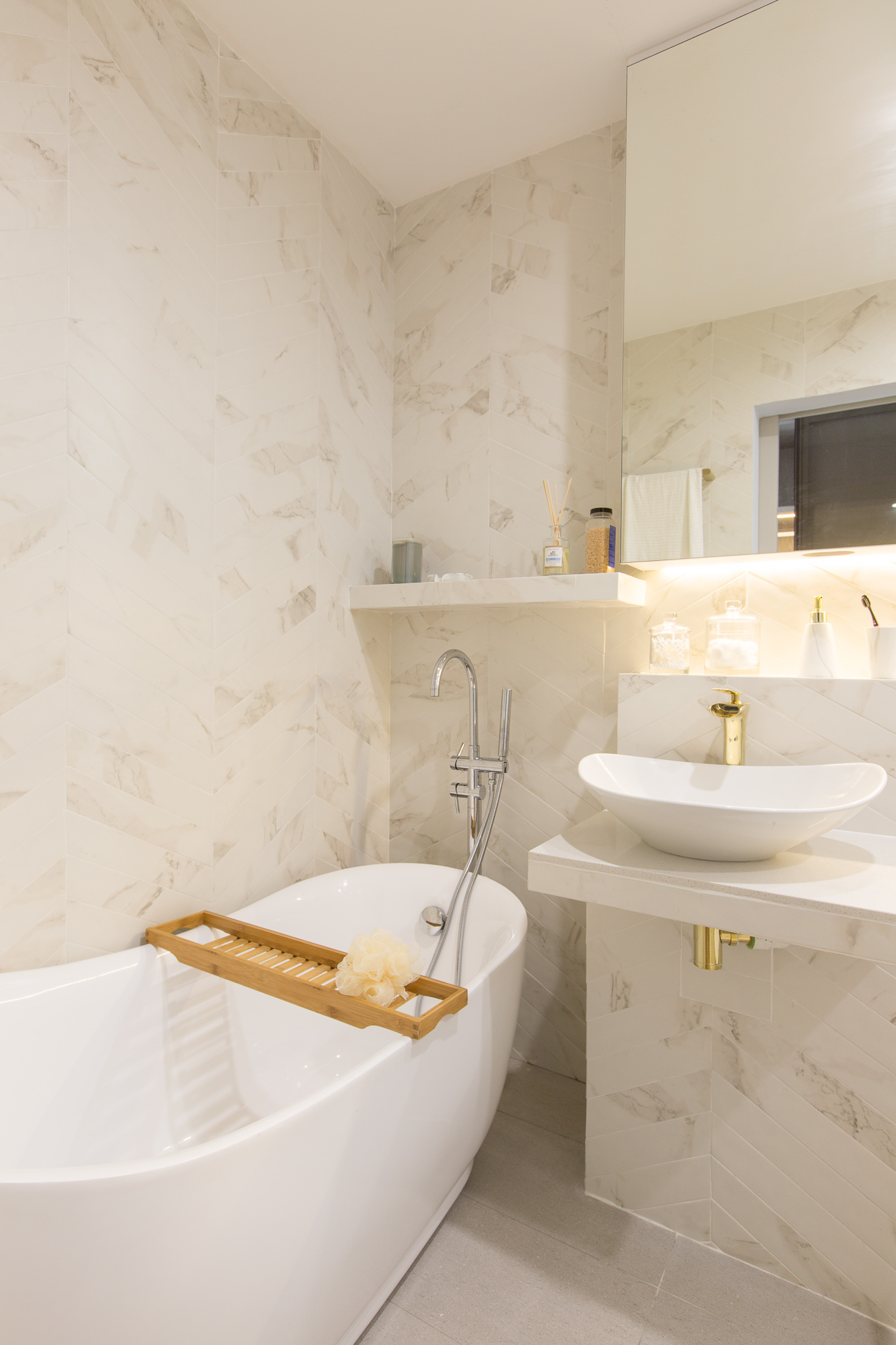 Classical Design - Bathroom - Condominium - Design by DB Studio Pte Ltd