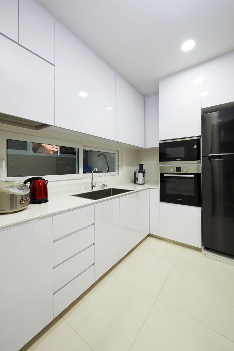 Contemporary, Modern Design - Kitchen - Landed House - Design by DC Vision Design Pte Ltd