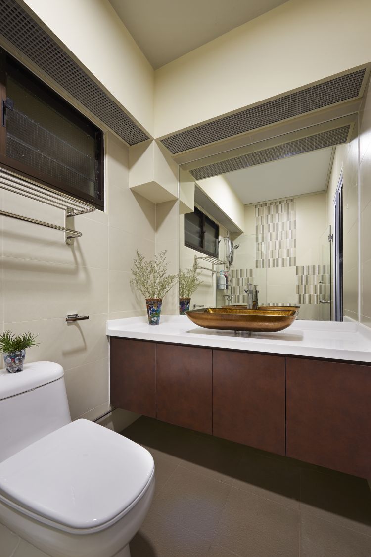 Contemporary, Modern Design - Bathroom -  - Design by DC Vision Design Pte Ltd
