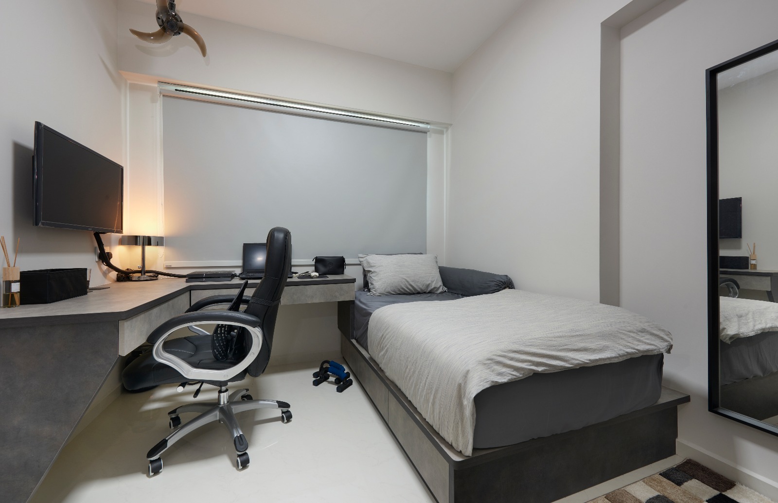  Design - Bedroom - HDB 4 Room - Design by DC Vision Design Pte Ltd