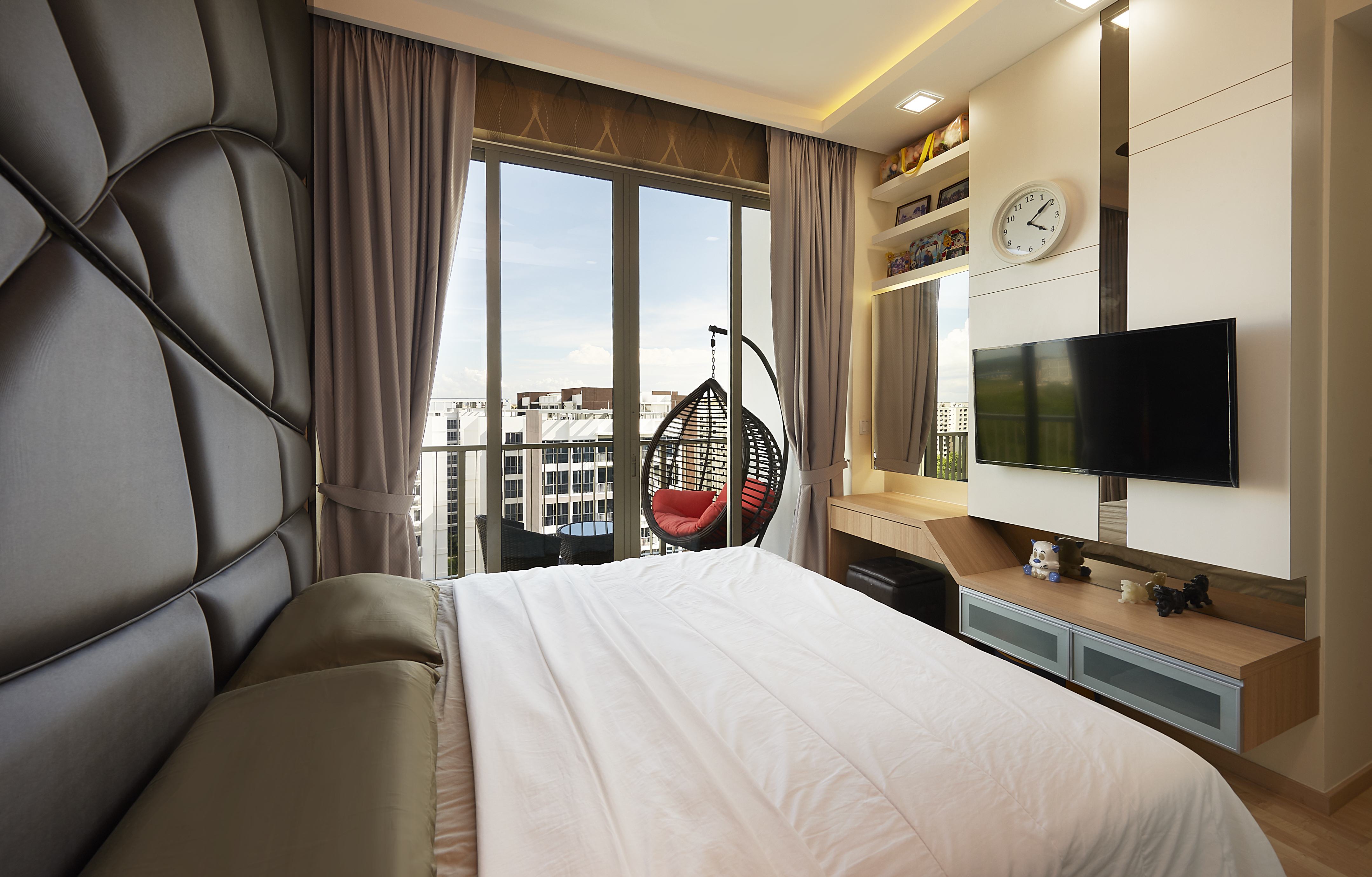 Contemporary, Modern, Victorian Design - Bedroom - Condominium - Design by DC Vision Design Pte Ltd