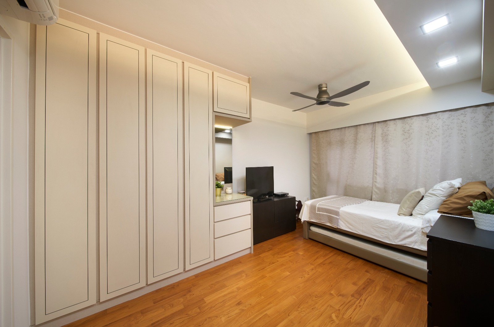 Minimalist, Scandinavian Design - Bedroom - HDB 4 Room - Design by DC Vision Design Pte Ltd