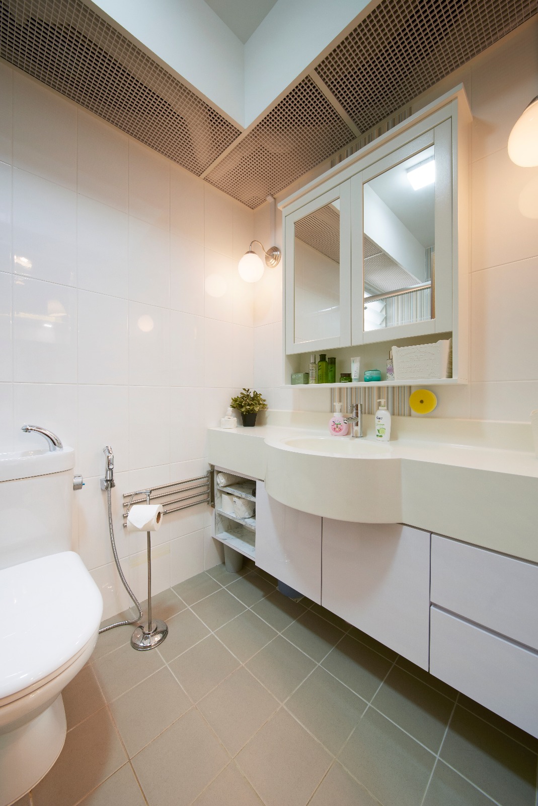 Minimalist, Scandinavian Design - Bathroom - HDB 4 Room - Design by DC Vision Design Pte Ltd