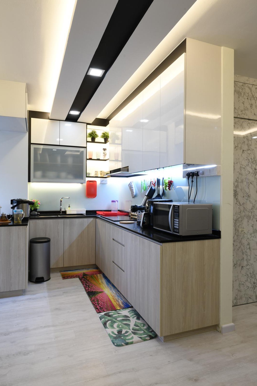 Modern Design - Kitchen - HDB 4 Room - Design by De Exclusive ID Group Pte Ltd