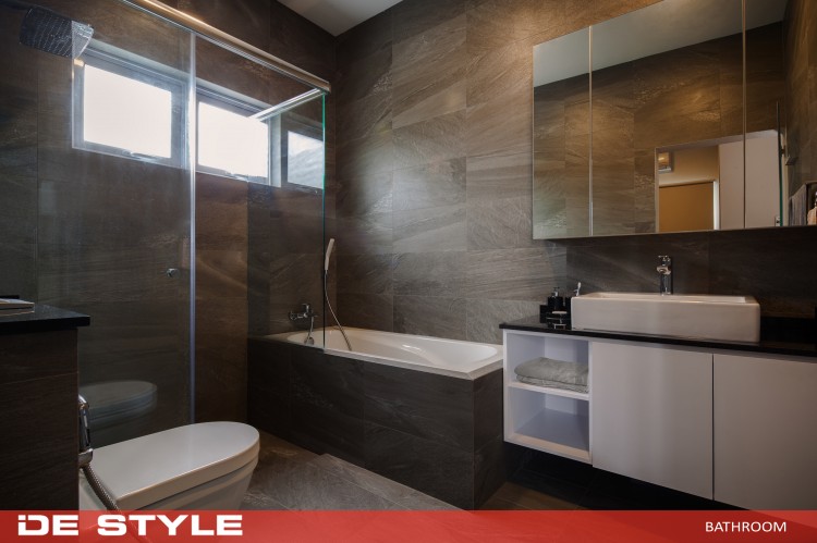 Modern Design - Bathroom - Landed House - Design by De Style Interior Pte Ltd