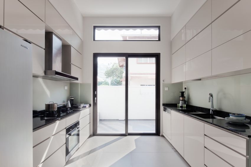 Minimalist Design - Kitchen - Landed House - Design by De Style Interior Pte Ltd