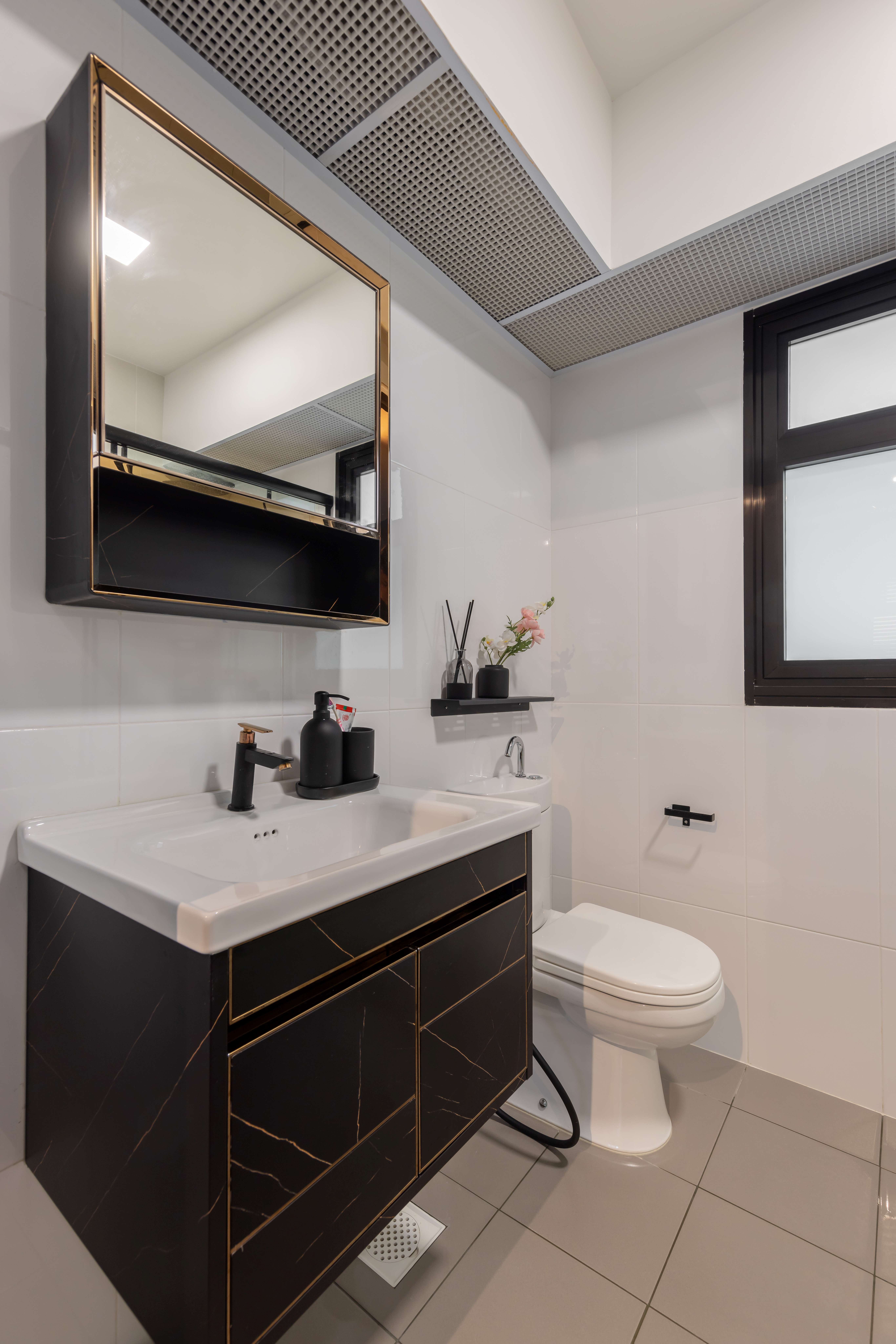 Contemporary, Modern Design - Bathroom - HDB 4 Room - Design by Defour Home Studios Pte Ltd